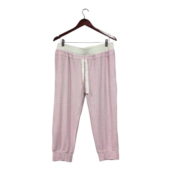NWT Fabletics Women’s French Terry Arnae Capri Jogger Leggings Pink Size Medium - Picture 1 of 16